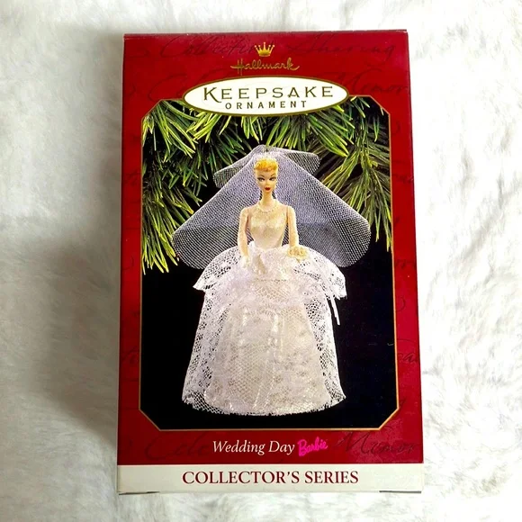 Hallmark Holiday Keepsake Ornament - Picture 1 of 5